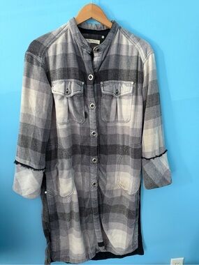 Free People Gray Plaid Long Button-Down Shirt Jacket